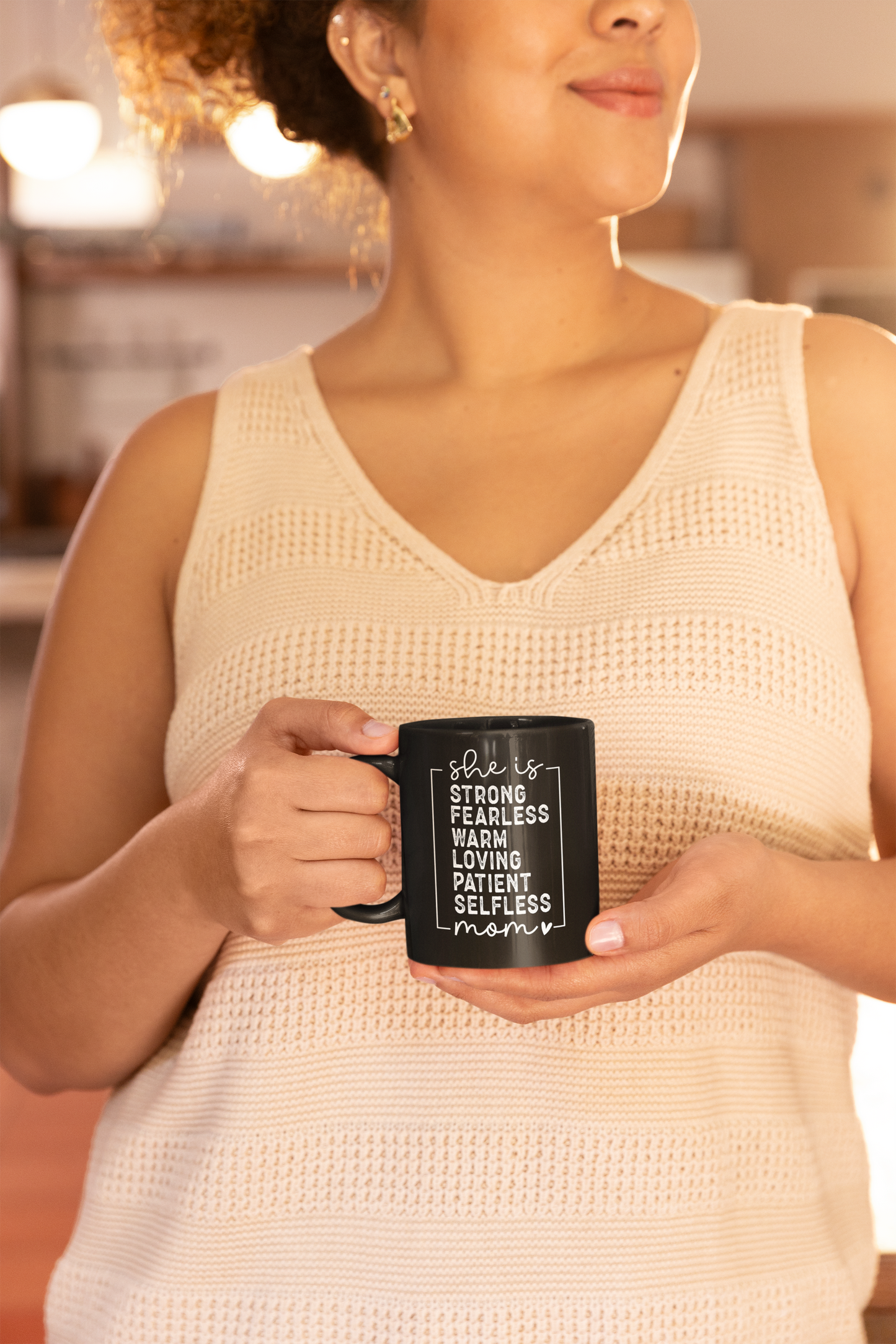 "¡Despierta tu fuerza interior con nuestra taza 'She Strong, Fearless, Warm, Loving'!"