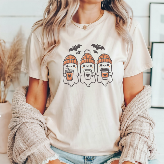 "Descubre la camiseta perfecta para los amantes del café y lo paranormal"