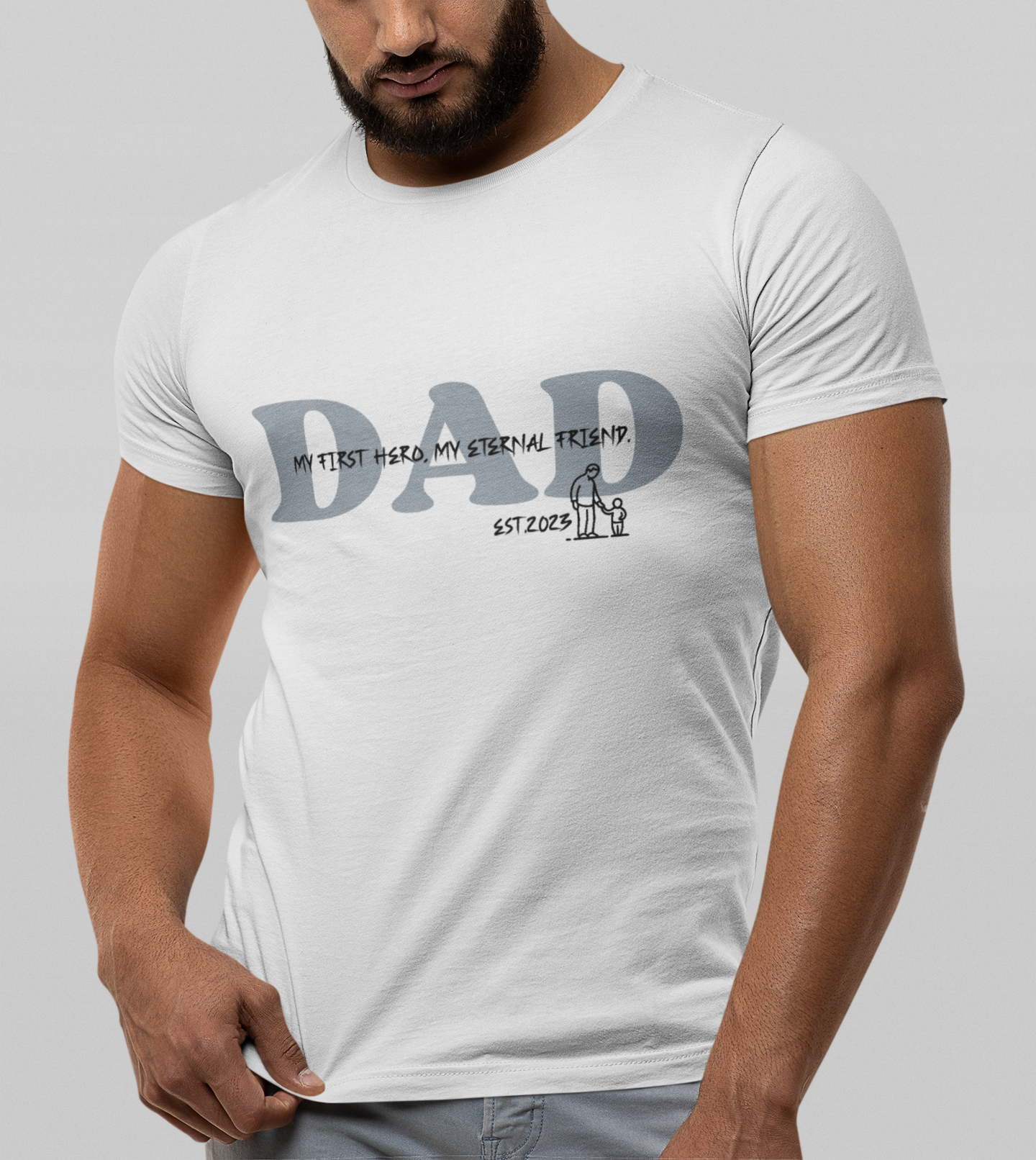 ¡Descubre nuestra icónica camiseta "Padre: mi primer héroe, mi eterno amigo" diseñada para destacar en tu armario! "Camiseta 'Padre: mi primer héroe, mi eterno amigo'