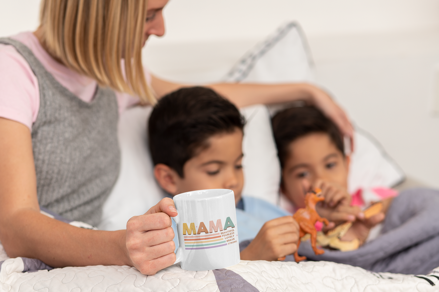 ¿Buscas el regalo perfecto para Mamá? ¡Descubre nuestra Taza "Mamá, mi eterna inspiración"!